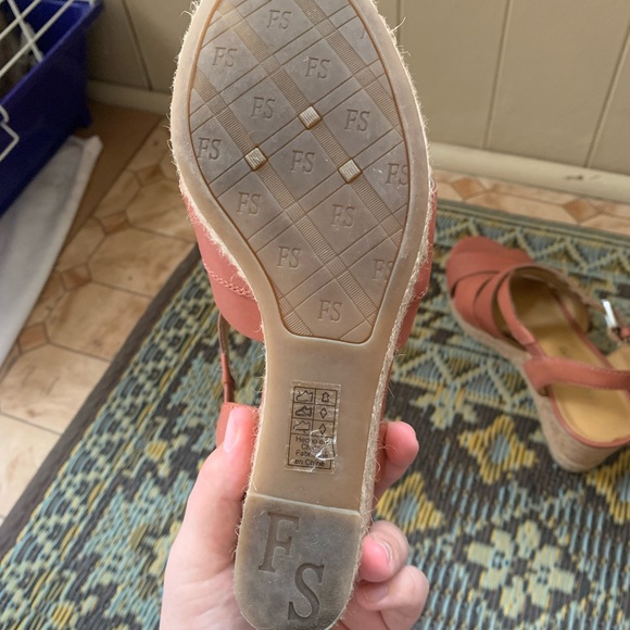 Franco Sarto brown leather cross strap wicker wood wedge slip on buckle heels - Picture 9 of 10